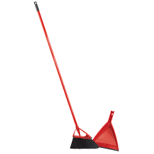 [158848] Oskar Broom with Dustpan